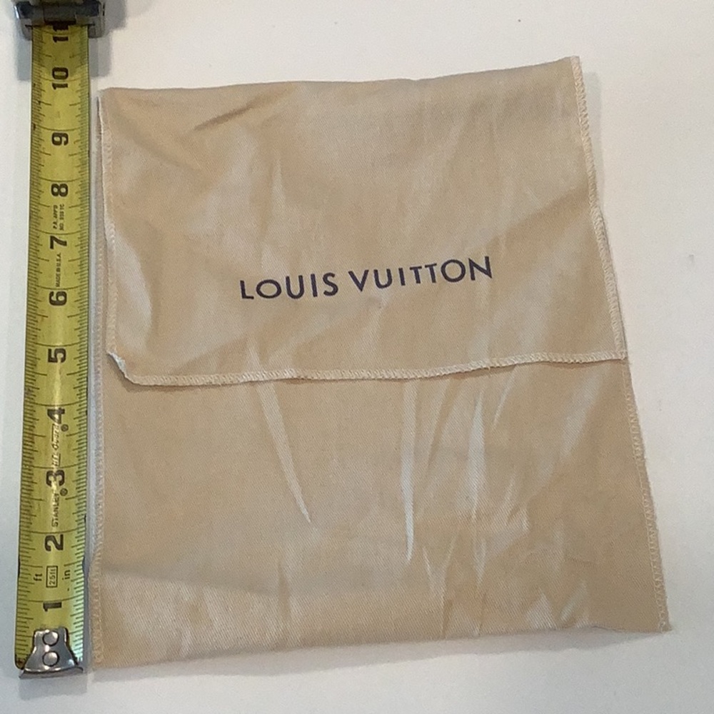 LOUIS VUITTON & CHANEL DUST BAGS